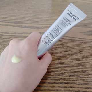 라이브용 [NEW_버진팜스 깨죽크림] 쓱- 바르면 잡티가 사라지는 광/톤/결 비타민크림 — 5점을 준 리뷰어가 2021년 11월 올린 사용 사진