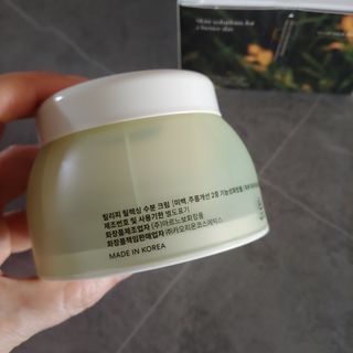 카오리온코스메틱스 사카로미세스와 시카의 만남        릴리피 릴렉싱 크림 진정한 탄력을 경험해보세요 — 5점을 준 리뷰어가 2021년 6월 올린 사용 사진
