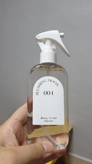 디어포레스트 숲속의 하루 패브릭미스트 (섬유향수/ 룸스프레이) 200ml — 4.5점을 준 리뷰어가 2022년 7월 올린 사용 사진