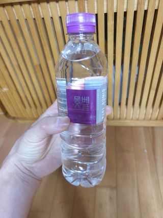 몽베스트 [MONTBEST]위드어스 500mL 20병 — 5점을 준 리뷰어가 2024년 3월 올린 사용 사진