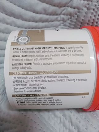 Swisse 스위스 고함량 프로폴리스 2,000mg 210정 — 5점을 준 리뷰어가 2021년 11월 올린 사용 사진