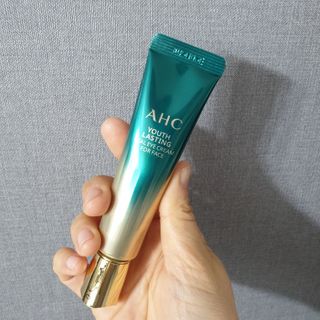 [NEW 탄력유턴 아이크림] AHC 유스 래스팅 리얼 아이크림 포 페이스 — 5점을 준 리뷰어가 2021년 1월 올린 사용 사진