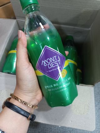 몽베스트 Montbest with Sparkling water Lemon OR Lime 20병(랜덤) — 5점을 준 리뷰어가 2021년 10월 올린 사용 사진