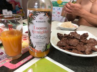 H365 [Kaskein Luomutyrniglögi] 핀란드 전통 무알콜 멀드와인 시벅톤 글로기 — 5점을 준 리뷰어가 2021년 4월 올린 사용 사진