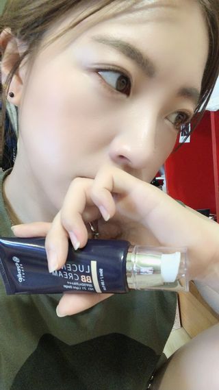 아이앤립 / EYENLIP 아이앤립 루센트 비비크림 2 Color — 4점을 준 리뷰어가 2021년 7월 올린 사용 사진