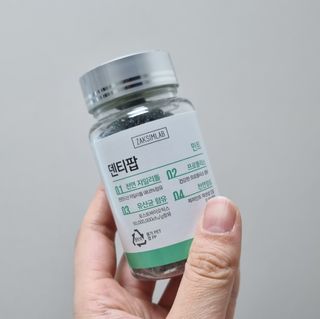 작심연구소 구취제거+충치예방+치아화이트닝 마법의 캔디 덴티팝3종(맛 랜덤 발송) — 5점을 준 리뷰어가 2022년 5월 올린 사용 사진