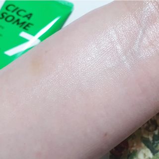 나우_ [리브엠] 화해 Best pick! 진정천재! 시카좀 카밍 워터 젤 크림 — 4점을 준 리뷰어가 2025년 5월 올린 사용 사진