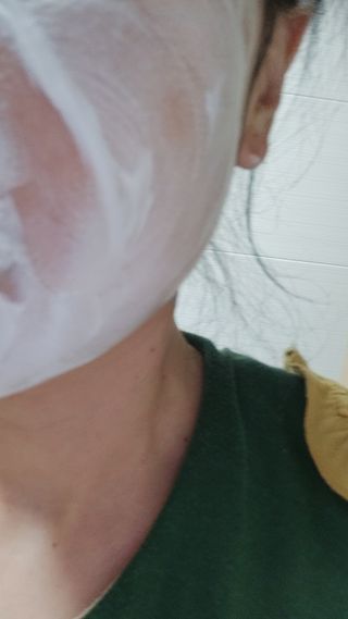 [크리스앤릴리] 애플 그래뉼 클렌징폼 — 4점을 준 리뷰어가 2022년 10월 올린 사용 사진