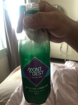 몽베스트 Montbest with Sparkling water Plain 20병 — 4점을 준 리뷰어가 2022년 9월 올린 사용 사진