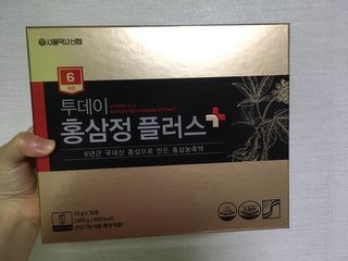서울약사신협_투데이홍삼정플러스스틱_10g x 30포 — 5점을 준 리뷰어가 2021년 3월 올린 사용 사진
