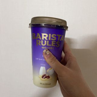 바리스타룰스 돌체 라떼 — 5점을 준 리뷰어가 2023년 4월 올린 사용 사진