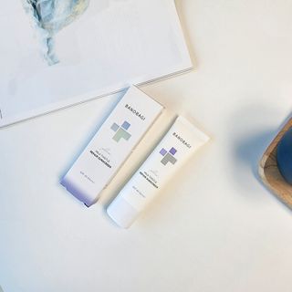 바노바기 코스메틱 바노바기 밀크씨슬 리페어 시카 선스크린 플러스 50ml — 5점을 준 리뷰어가 2023년 1월 올린 사용 사진