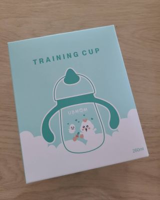 유비맘 트라이탄 코니빨대컵_컬러 랜덤 발송 — 5점을 준 리뷰어가 2021년 3월 올린 사용 사진