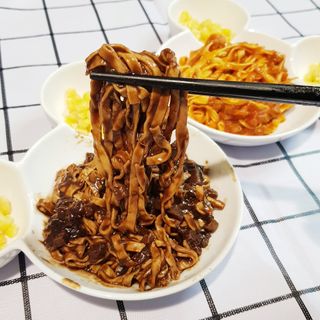 [풀무원] 식물성 저당질식 세트, 두부면 매콤라구파스타와 두부면 직화짜장 — 5점을 준 리뷰어가 2021년 3월 올린 사용 사진