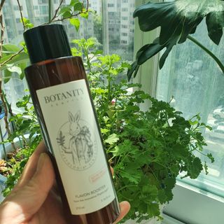 보타니티 [홍]조[진]정[결]케어 플라본 부스터 210ml / 플라본 세럼 50ml — 4.5점을 준 리뷰어가 2022년 7월 올린 사용 사진