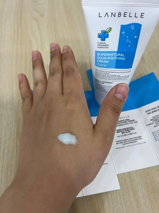 랑벨 수퍼내츄럴 아쿠아 수딩 크림 100ml — 5점을 준 리뷰어가 2022년 4월 올린 사용 사진
