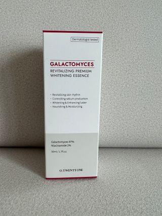 오투에니원 갈락토미세스 리바이탈라이징 프리미엄 화이트닝 에센스 50ml — 4.5점을 준 리뷰어가 2023년 2월 올린 사용 사진