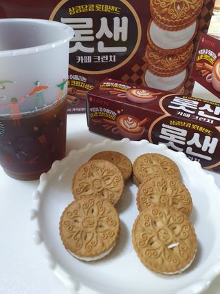 롯데제과 롯샌 카페크런치 — 5점을 준 리뷰어가 2021년 10월 올린 사용 사진