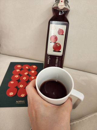 [바이윙클] 페르시아 유기농 석류 착즙주스 750ml 2병 + 선물박스 세트 — 5점을 준 리뷰어가 2022년 2월 올린 사용 사진