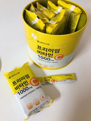 서울약사신협 프리미엄비타민C1000_2.5G x 100포 — 5점을 준 리뷰어가 2021년 5월 올린 사용 사진