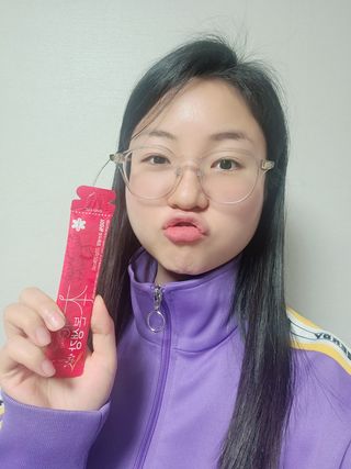 레드닥터 대추방울토마토 + 본생강 망고맛 스틱형 젤리 — 5점을 준 리뷰어가 2022년 12월 올린 사용 사진