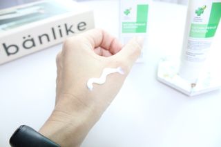 랑벨 내츄럴 프레시 업 선크림 75ml — 5점을 준 리뷰어가 2022년 5월 올린 사용 사진