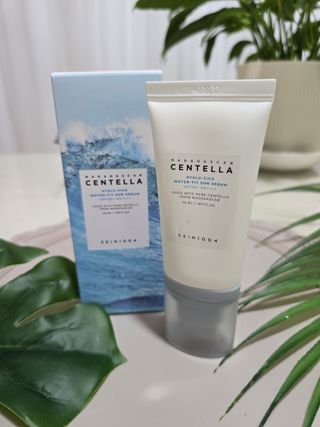 [스킨1004] 마다가스카르 센텔라 히알루-시카 워터핏 선세럼 50ml — 5점을 준 리뷰어가 2024년 5월 올린 사용 사진