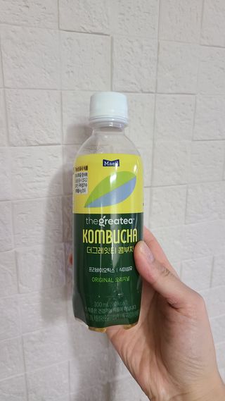 더그레잇티 콤부차 300ml *12개입 (오리지널 6개+베리리치 6개) — 5점을 준 리뷰어가 2022년 7월 올린 사용 사진