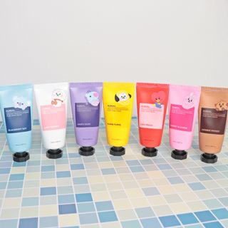 쿤달 BT21 시어버터 앤 마카다미아 퓨어 핸드크림 50ml 7구 기프트 세트 — 5점을 준 리뷰어가 2021년 3월 올린 사용 사진