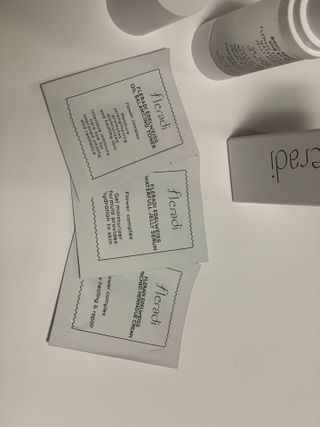 플레라디 에델바이스 워터풀 젤리 세럼 — 4점을 준 리뷰어가 2021년 7월 올린 사용 사진