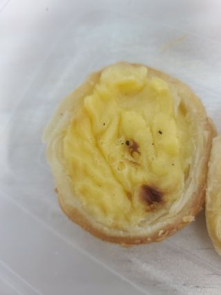 디앙뜨 포르투갈 에그타르트 오리지널 맛+패션후르츠 맛 중 택1 — 4점을 준 리뷰어가 2021년 7월 올린 사용 사진