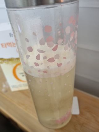 [음료수 대신 가능!]  빠르게 흡수되는 아임오 타먹는 콜라겐 1박스 — 5점을 준 리뷰어가 2023년 4월 올린 사용 사진