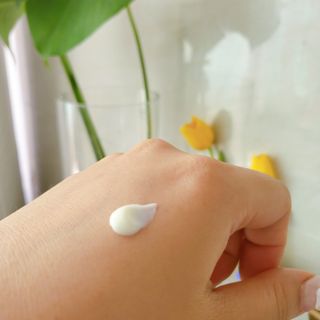 랑벨 내츄럴 프레시 업 선크림 75ml — 5점을 준 리뷰어가 2022년 5월 올린 사용 사진
