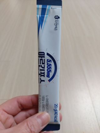 자연에온 아르긴포스 L-아르기닌 5555mg 스틱 15개입 1박스 — 4점을 준 리뷰어가 2021년 4월 올린 사용 사진