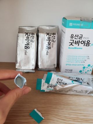 프리마인 유산균 국가지정연구소 선정, 살아있는 생유산균 200억 마리의 힘. 유산균n굿바이옴플러스 — 5점을 준 리뷰어가 2021년 10월 올린 사용 사진