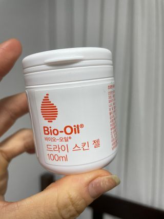바이오오일 [바이오-오일] 드라이 스킨 젤 100ml — 5점을 준 리뷰어가 2021년 12월 올린 사용 사진