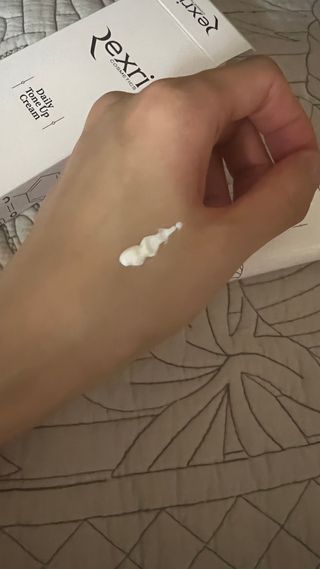렉스리 데일리 톤업 크림 Rexri Daily Tone Up Cream — 4점을 준 리뷰어가 2022년 7월 올린 사용 사진