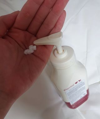 카프리나 프레쉬 산양밀크 모이스춰라이징 바디로션 350ml(오리지널향) — 5점을 준 리뷰어가 2022년 12월 올린 사용 사진