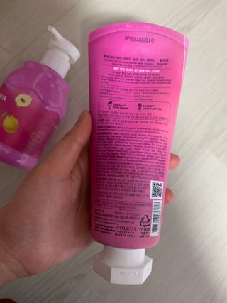 [후르디아] 과즙 뿜뿜_모과 바디워시+바디에센스 세트 — 5점을 준 리뷰어가 2021년 2월 올린 사용 사진
