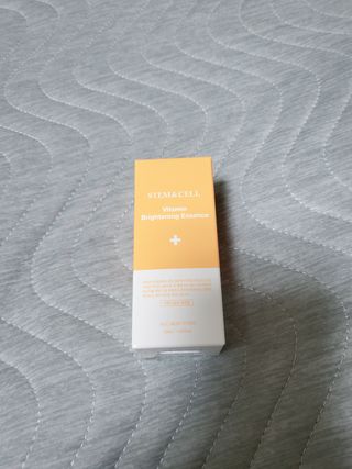 체르엠 스템앤셀 비타민 브라이트닝 에센스 30ml 1개 — 5점을 준 리뷰어가 2021년 9월 올린 사용 사진