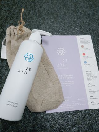 AYU25[아유트웬티파이브]피부 진정, 보습 와일즈 로즈 핸드워시 — 5점을 준 리뷰어가 2021년 5월 올린 사용 사진