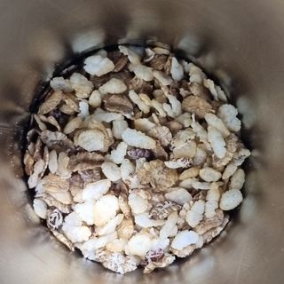 씨알푸드 유기농 쌀 시리얼 390g + 갓 구운 유기농 발아통곡물 150g — 3점을 준 리뷰어가 2022년 1월 올린 사용 사진
