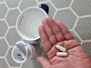 프리마인 성큼다가온 봄, 이너뷰티를 챙겨야 피부도 화사하게, 컨디션도 활기차게. 흡수율을 높인 고효율 비타민. — 5점을 준 리뷰어가 2022년 4월 올린 사용 사진