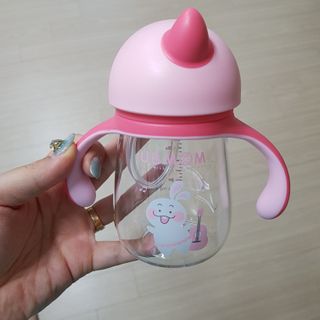유비맘 트라이탄 코니빨대컵_컬러 랜덤 발송 — 3점을 준 리뷰어가 2021년 1월 올린 사용 사진