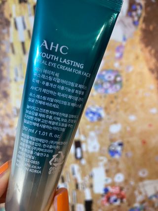 [NEW 탄력유턴 아이크림] AHC 유스 래스팅 리얼 아이크림 포 페이스 — 4.5점을 준 리뷰어가 2021년 1월 올린 사용 사진