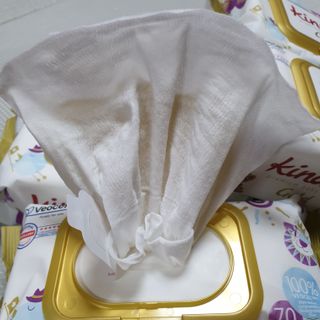 킨도 아기 물티슈 골드 일반형 — 5점을 준 리뷰어가 2021년 11월 올린 사용 사진