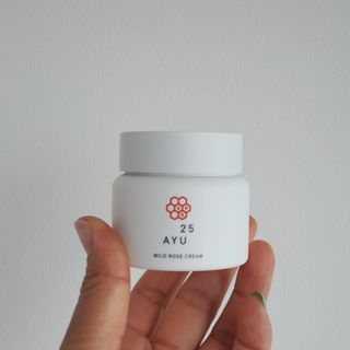 AYU25[아유트웬티파이브]다마스크로즈워터 베이스 천연 수분 촉촉 크림 — 5점을 준 리뷰어가 2021년 5월 올린 사용 사진