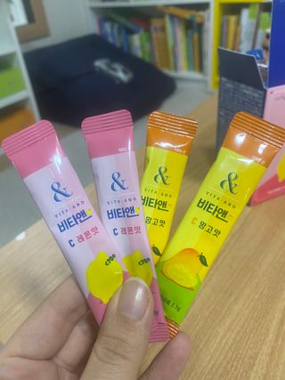 비타앤C 레몬맛, 망고맛 — 5점을 준 리뷰어가 2021년 7월 올린 사용 사진