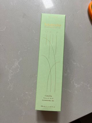 스킨큐어 산다화 순한 클렌징 동백 오일 200ml — 5점을 준 리뷰어가 2023년 8월 올린 사용 사진
