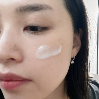 랑벨 수퍼내츄럴 아쿠아 수딩 크림 100ml — 5점을 준 리뷰어가 2022년 5월 올린 사용 사진